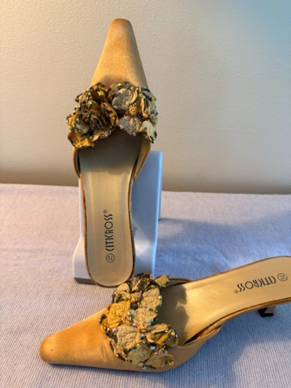 Citikross Embellished Floral Pointed Toe Mules Heels Size 7.5